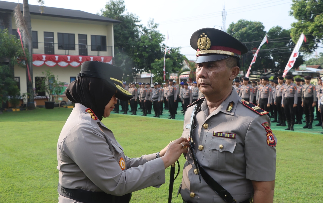 Polsek Beber Punya Pemimpin Baru, Begini Pesan Kapolresta Cirebon Saat Pengukuhan