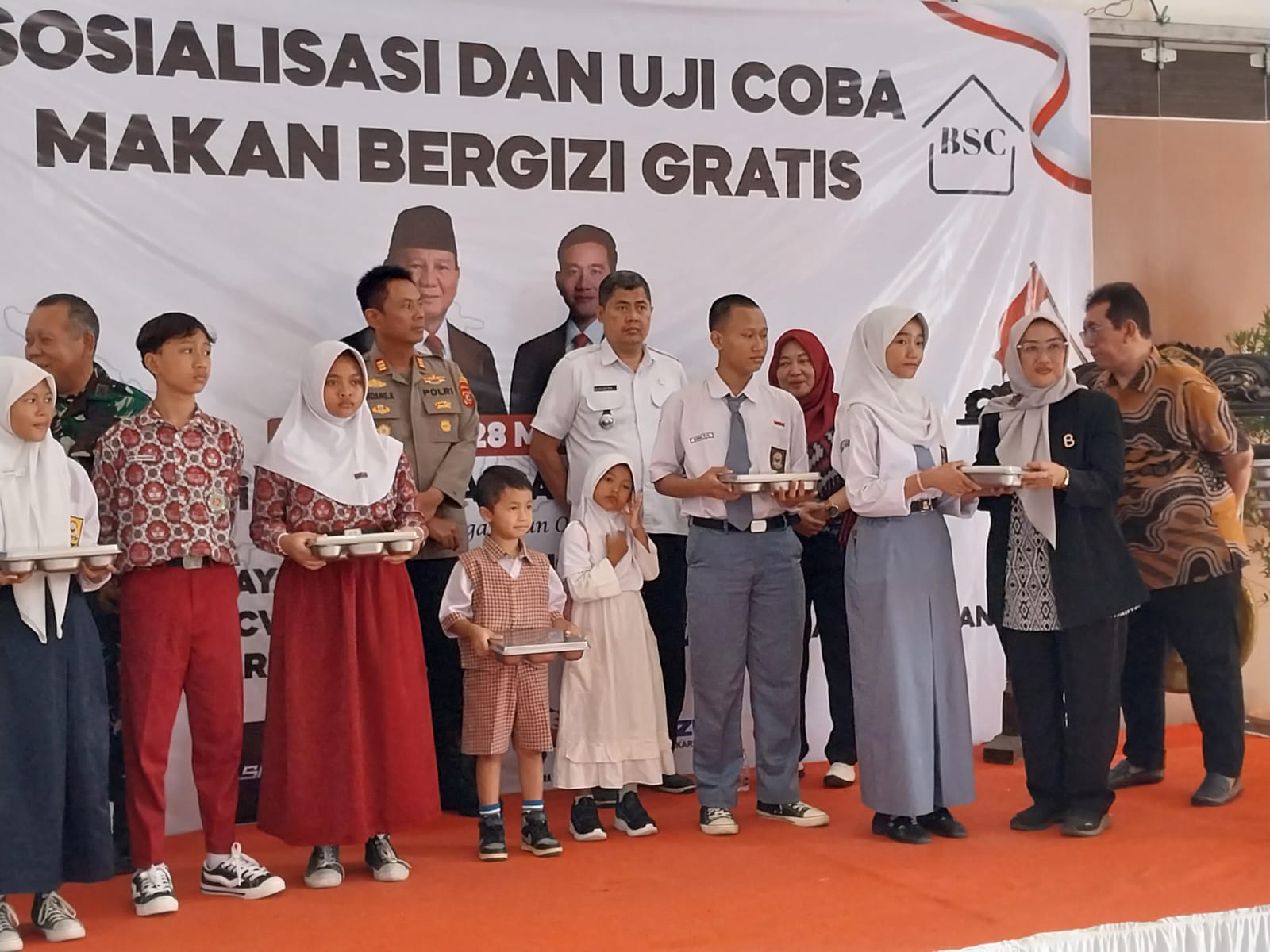 YSBB Laksanakan MBG di SMK Ulil Albab 