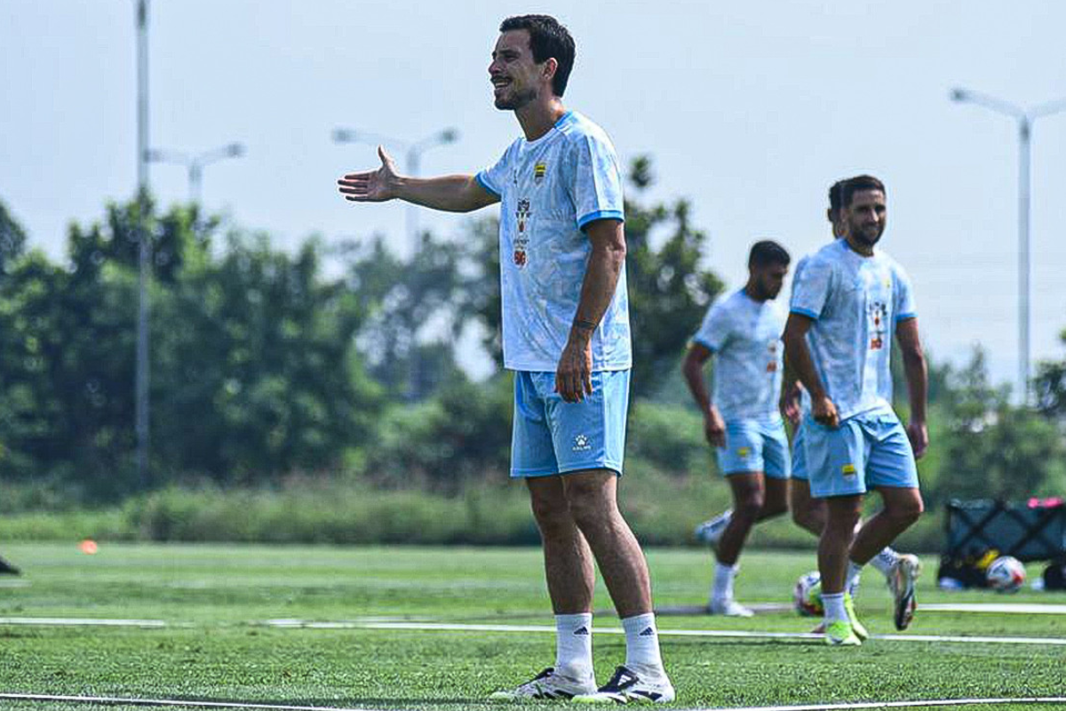 Persib vs Semen Padang: Thom Haye Sangat Yakin, Hodak Waspada