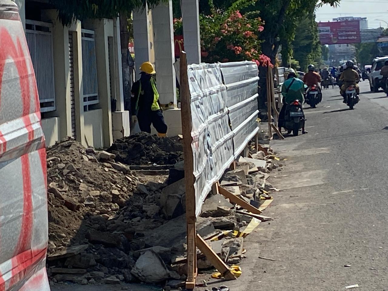Infrastruktur Kota Cirebon Dibenahi, Drainase hingga Trotoar Diperbaiki