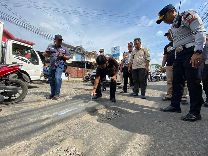 Soal Jalan Ciremai Raya, Walikota Cirebon: Sekarang Tambal Dulu, Mei Dibeton