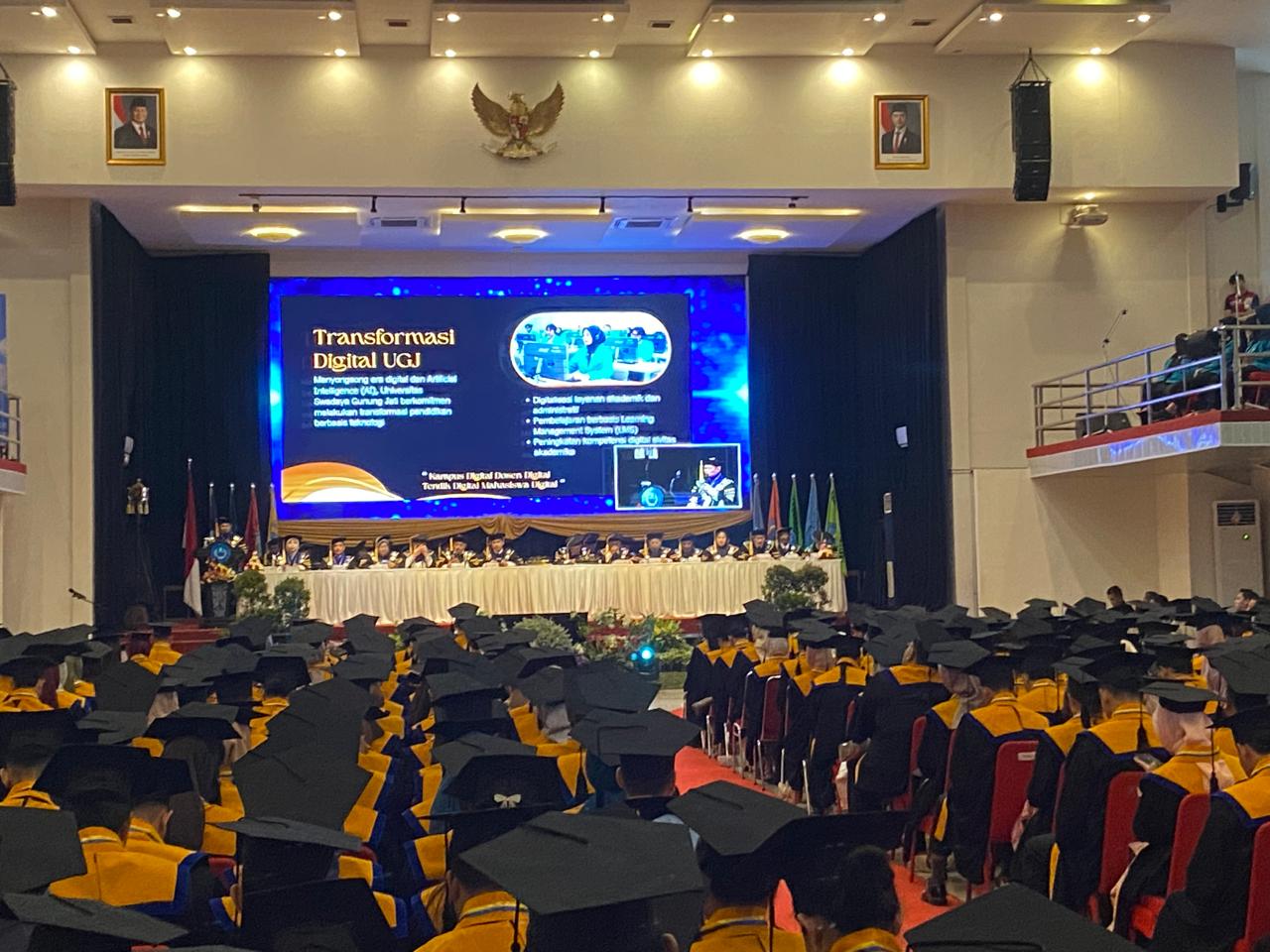 UGJ Mewisuda 926 Sarjana dan Magister