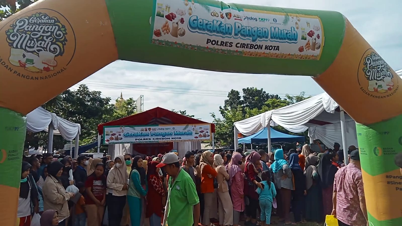 Diserbu Warga! Polres Cirebon Kota Gelar Gerakan Pangan Murah, Harga Lebih Rendah dari Pasar