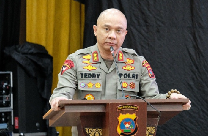 TOK! Teddy Minahasa Resmi Dipecat dengan Tidak Hormat dari Polri 