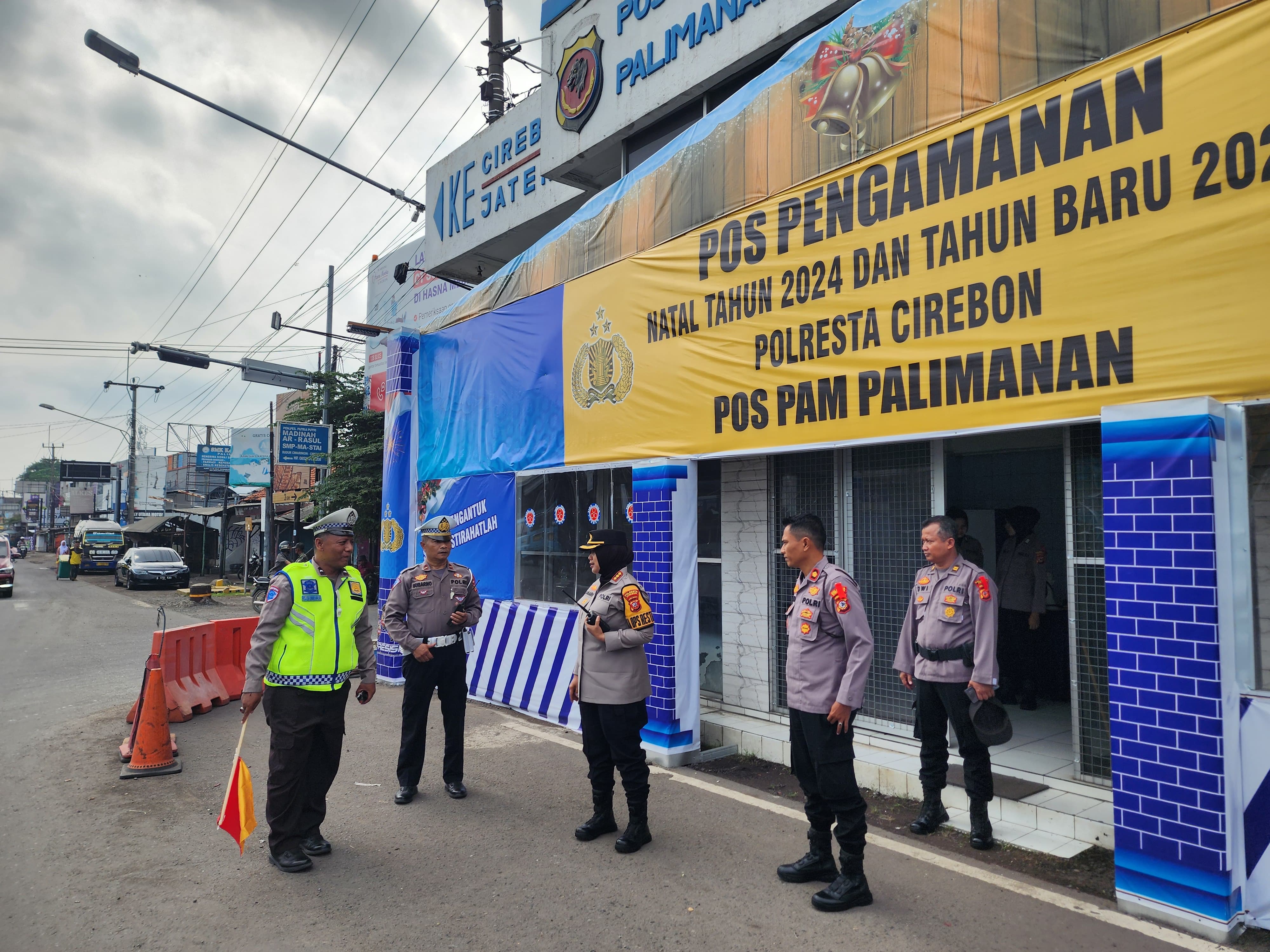 Kapolresta Cirebon Monitoring Pos Pengamanan Palimanan Operasi Lilin Lodaya 2024