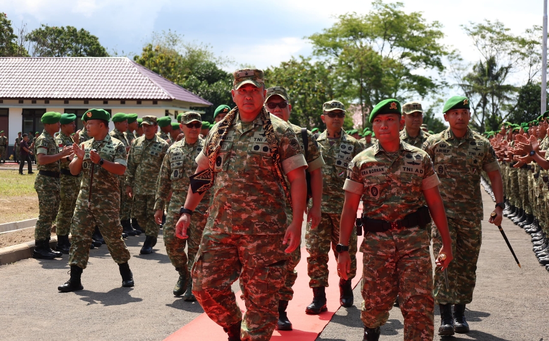 Brigjen TNI Agus Bhakti Tinjau Yonif TP 839 Kuningan, Inilah Pesan Penting ke Prajurit
