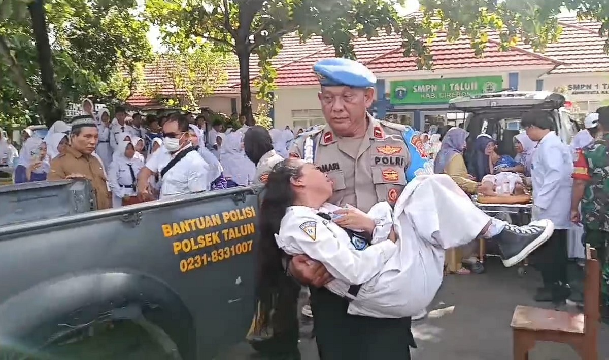 Terjebak di Dalam Kelas, 6 Korban Gedung SMPN 1 Talun Cirebon Ambruk, Siswa sedang Remedial