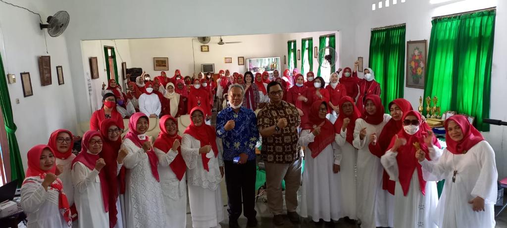 Peringati Hari Kemerdekaan RI ke 77, GOW Kota Cirebon Menggelar Seminar Kesehatan Lansia