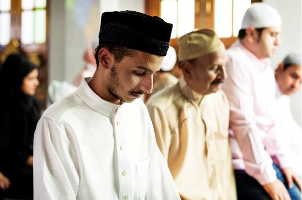 Niat Sholat Tarawih Berjamaah: Bacaan, Dalil, dan Keutamaannya di Bulan Ramadhan