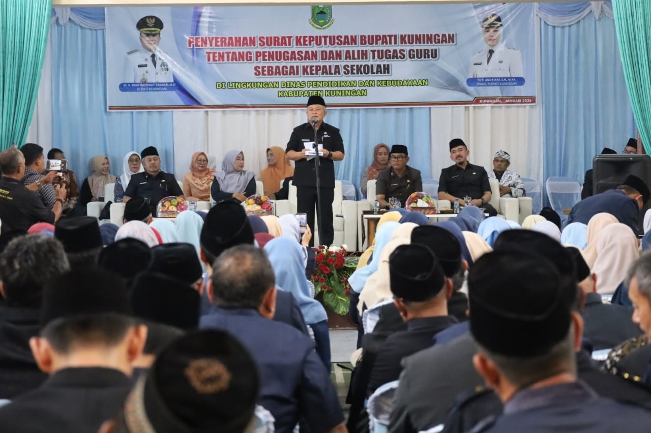 Daftar 218 Kepala Sekolah Baru yang Dikukuhkan Bupati Kuningan