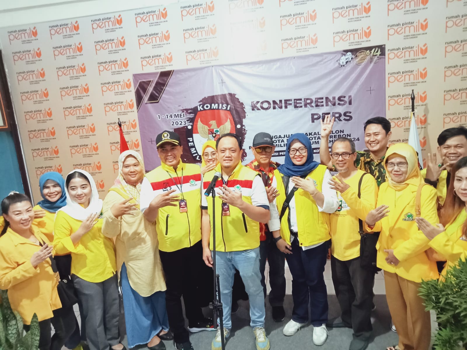 Resmi Daftarkan Bacalegnya, Partai Golkar Kota Cirebon Ternyata Punya Target Ini