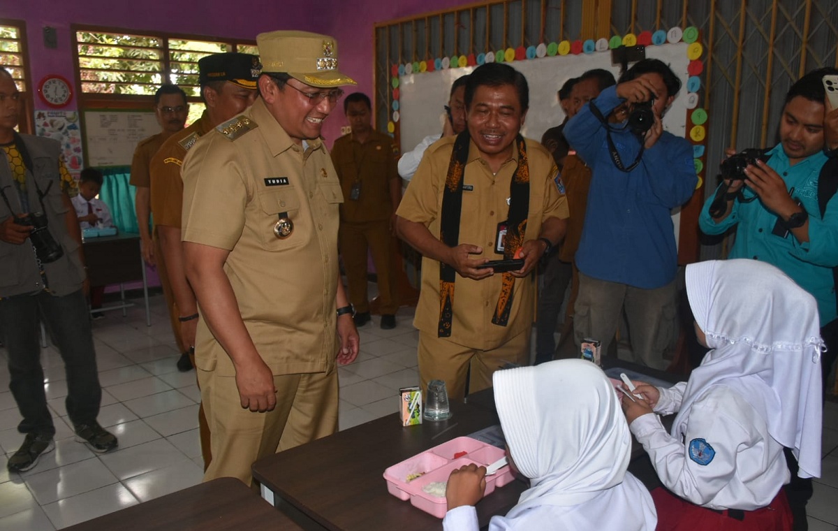 Program Makan Siang Bergizi di Sumedang, Pj Bupati: Berdampak Ganda Terhadap Ketahanan Pangan 