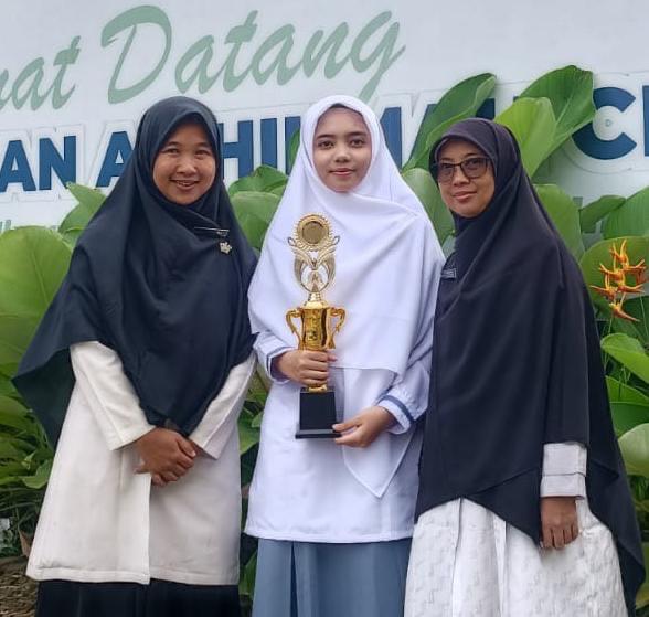Pesantren Al Hikmah Juara Q-FEST