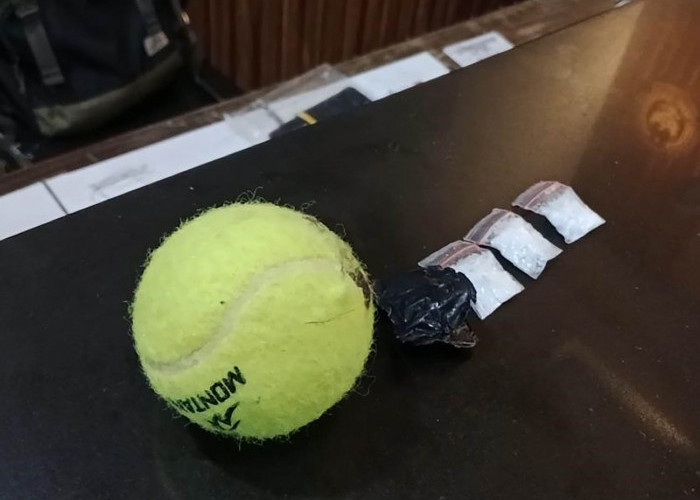 Gagal Pakai Layangan, Sabu Kembali Disusupkan ke Lapas Kuningan Pakai Bola Tenis