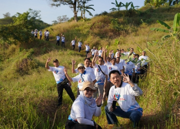 Hut Ke-49, Indocement Berbagi Kebahagiaan Melalui Program Indocement Baik