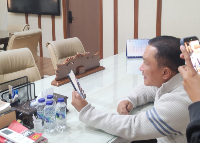 95 Jemaah Umrah Kuningan Gagal Terbang, Bupati Dian Desak Travel Bertanggung Jawab