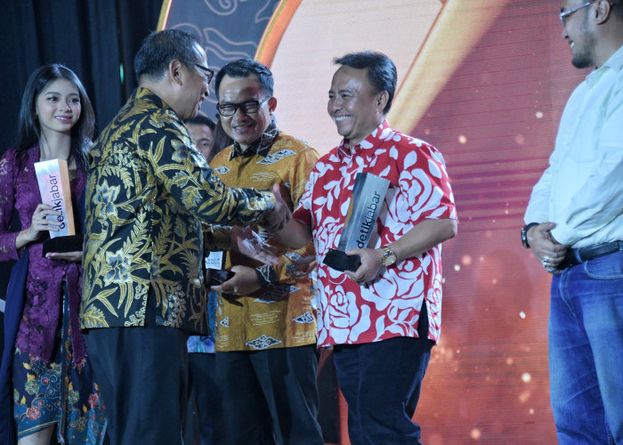 Pemda Provinsi Jawa Barat Raih Penghargaan Inovasi Penanganan Kejahatan Siber 