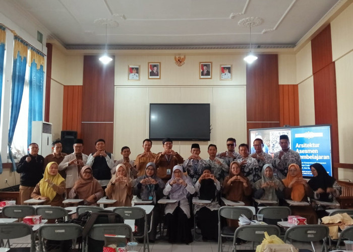 MGMP PAI SMP Kota Cirebon Gelar Workshop Peningkatan Kompetensi Guru Berbasis HOTS