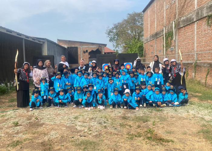 RA Tahfidz Quran Attaqwa Gelar Outing Class, Siswa Belajar Kesehatan Gigi dan Panahan