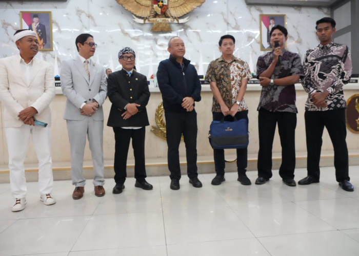 KDM Serahkan Bonus Rp1 Miliar untuk Persib, Semua untuk Pemain Maung Bandung