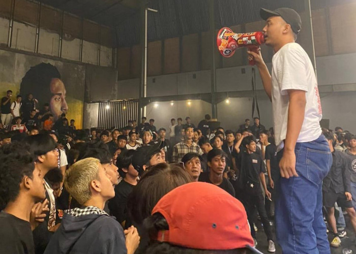 Jakmania Cirebon Sesalkan Pelemparan Bus Suporter Persija di Tol Palikanci, Desak Polisi Usut Tuntas