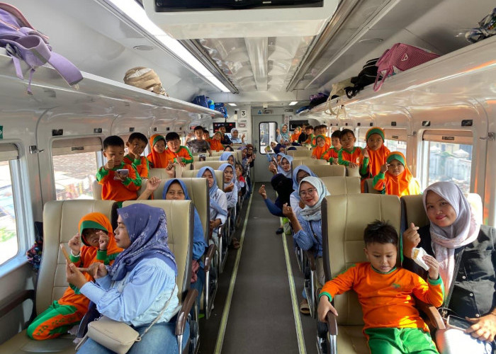 Ribuan Pelajar Ikuti Edutrain KAI Cirebon, Belajar Keselamatan hingga Profesi Perkeretaapian