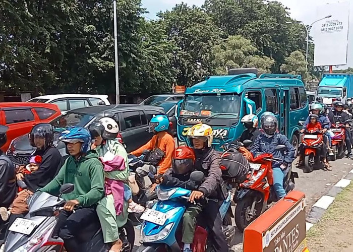 H+2 Lebaran Jalur Arteri Kota Cirebon Arah Jakarta Mulai Alami Kepadatan