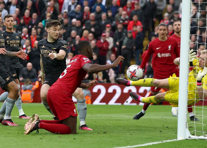 Hasil Liga INggris, Liverpool vs Arsenal: 4 Gol dengan 8 Kartu Kuning, 2 Pemain Adu Kening