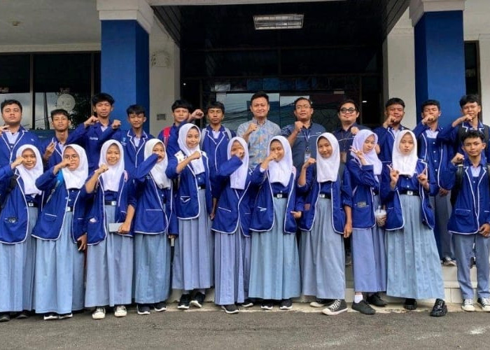 Telkom Daerah Kuningan Dukung Siswa SMK Tingkatkan Kompetensi Teknologi