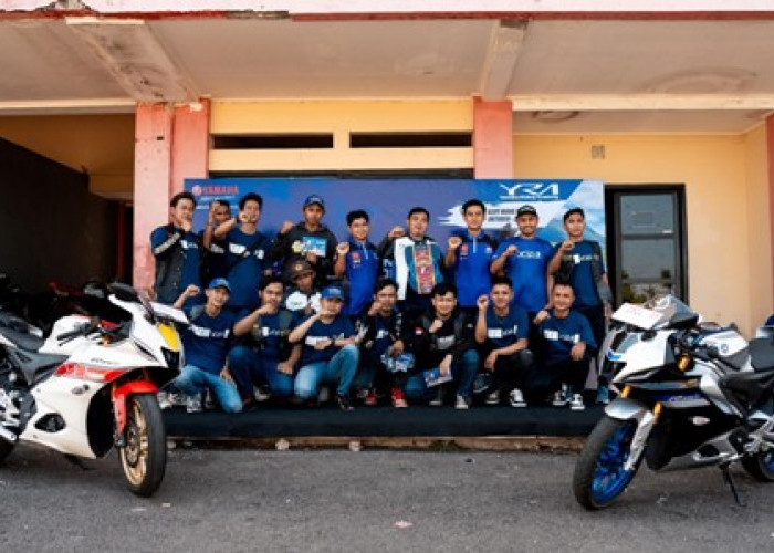 Upgrade Teknik Berkendara, Perdana Jajal R15 Connected di Sirkuit Gery Mang Bareng Pembalap Yamaha