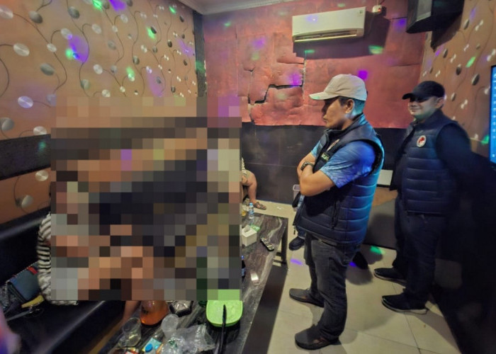 Tempat Karaoke di Indramayu Dirazia Polisi, Pengunjung Jalani Tes Urine