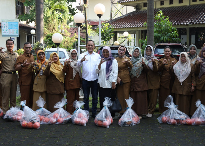 SD dan SMP di Kota Cirebon dapat bantuan ribuan alat olahraga 