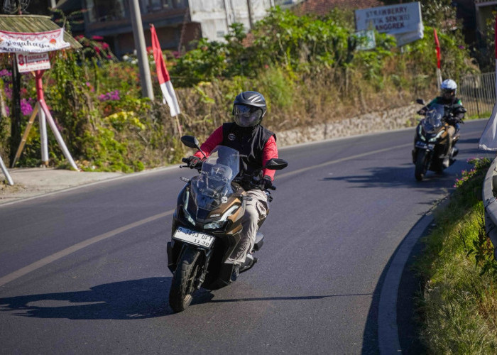 Jangan Sepelekan Kebiasaan Ini Saat Naik Motor, Bisa Bikin Fokus Buyar dan Picu Kecelakaan