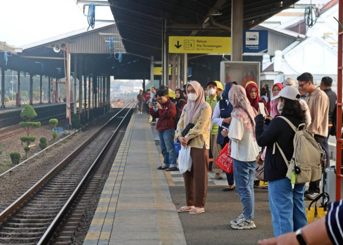 Libur HUT ke-81 RI, 65.643 Penumpang Gunakan Kereta Api di Daop 3 Cirebon
