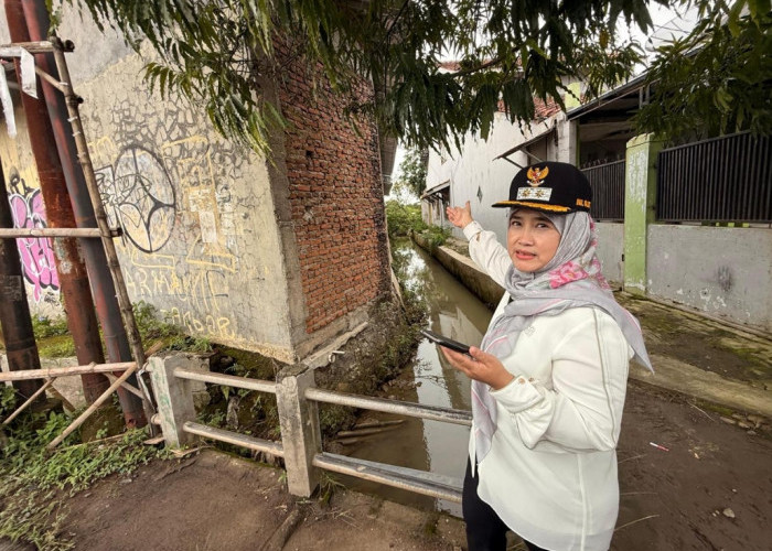 Sidak ke Perumnas Gunung Lawu, Wakil Walikota Cirebon Temukan Penyebab Utama Banjir