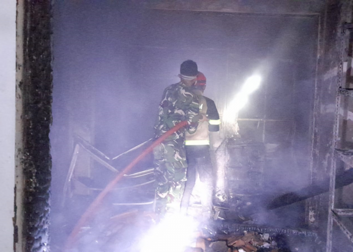 Kebakaran di Tajurbuntu Kuningan Hanguskan Rumah Sekaligus Tempat Usaha
