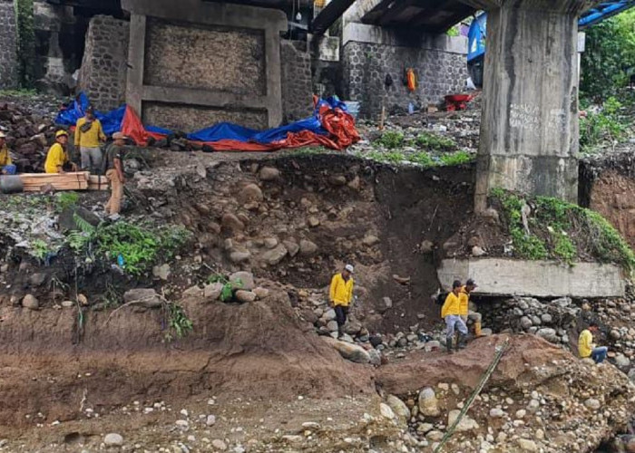 Perbaikan Jembatan Sumber Pasca Banjir Bandang Cirebon, 3 Hal Ini yang Dikerjakan DBMPR Jabar 