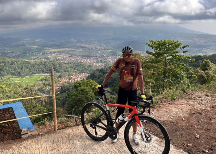 Gowes ke Gunung Mayana, Tempat yang Lagi Viral, Bisa Melihat Kota Kuningan dari Ketinggian