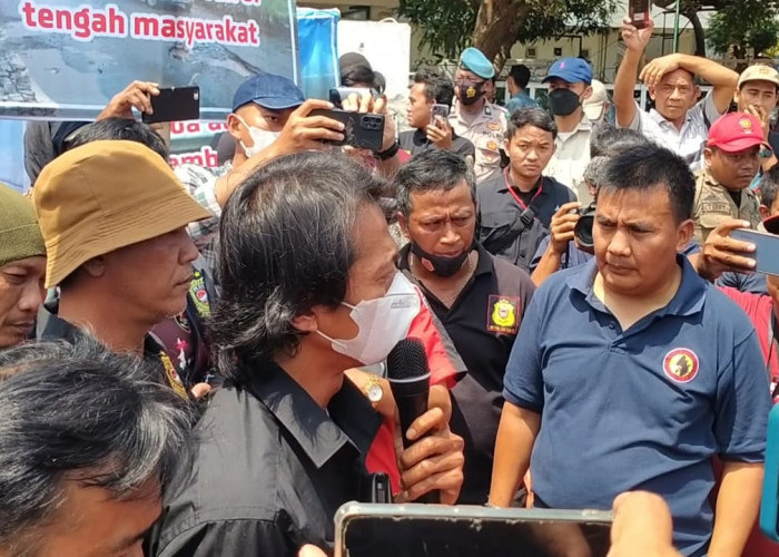 Demo di Depan Pendopo Indramayu, FPI Pertanyakan Masalah Perijinan