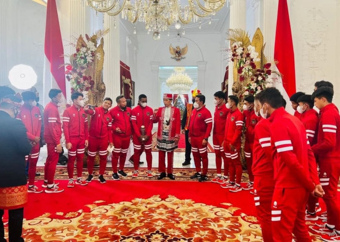 Timnas Indonesia U-16 Dijanjikan Tempat Latihan yang Baik oleh Jokowi