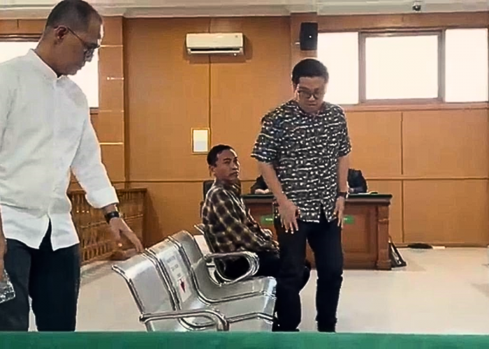 Sidang Gedung Setda Cirebon: Agung, Azis, Andru Saling Bantah, Muncul Chika dan Pinjaman Rp1,1 Miliar