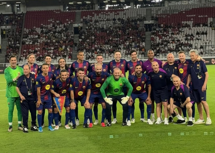 Menghibur, Barcelona Legends Hancurkan DRX World Legends 3-0 di GBK