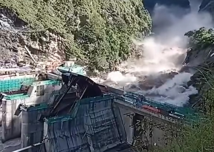 Detik-detik Banjir Bandang Nepal-Tibet Menerjang, CCTV Rekam Air Bah Mirip Tsunami