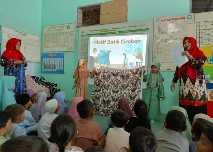 Lewat Kurikulum Merdeka, Kelompok Belajar Kertasemboja Kenalkan Batik Cirebon 