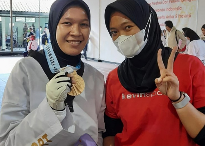 Febriyanti Atlet Taekwondo Kota Cirebon Akan Berlaga Pada BK PON Aceh-Sumut