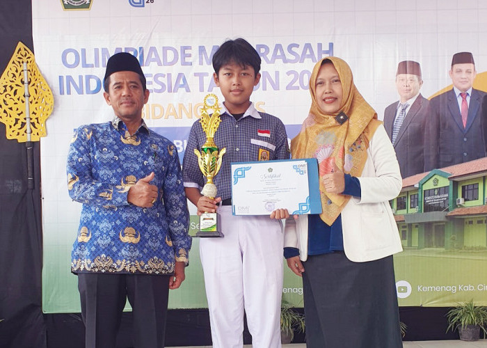 Edward J Said Sabet Juara 1 Matematika OMI 2026 Kabupaten Cirebon