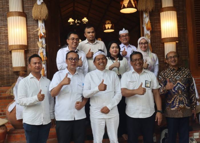 Infrastruktur Jalan Jadi Sorotan, Bupati Cirebon dan Gubernur Jabar Bahas Langkah Konkret