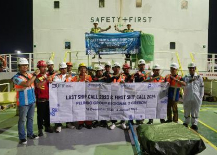 Pelindo Group Regional 2 Cirebon Berikan Apresiasi Last Ship Call 2023 dan First Ship Call 2024
