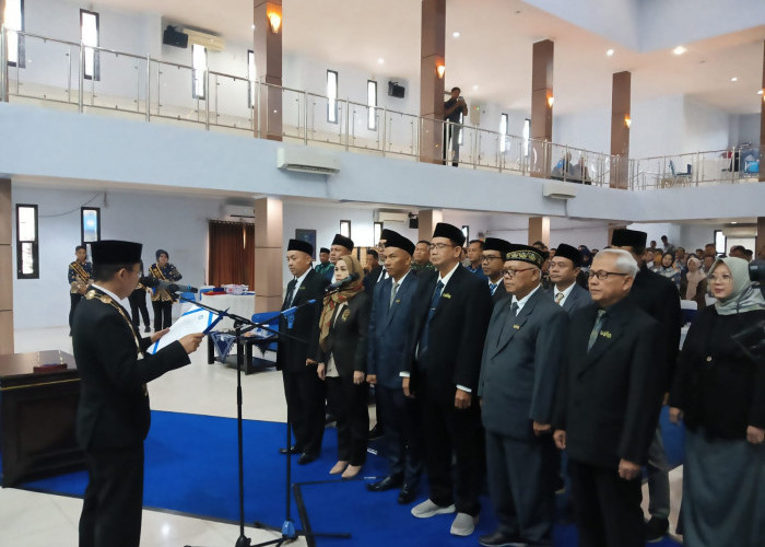 Dilantik Jadi Rektor Unma, Otong Syuhada Ajak Civitas Bangun Kampus dengan Integritas