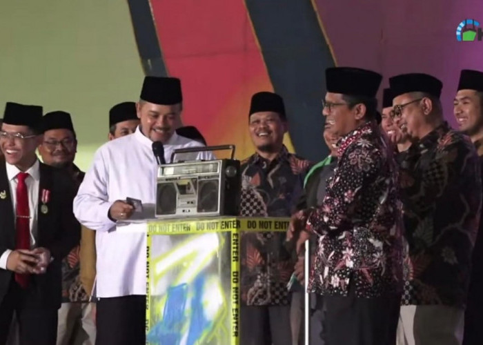 ISTIMEWA! ARESTA 21 Husnul Khotimah Kuningan Laboratorium Kepemimpinan Santri Menuju Indonesia Emas 2045